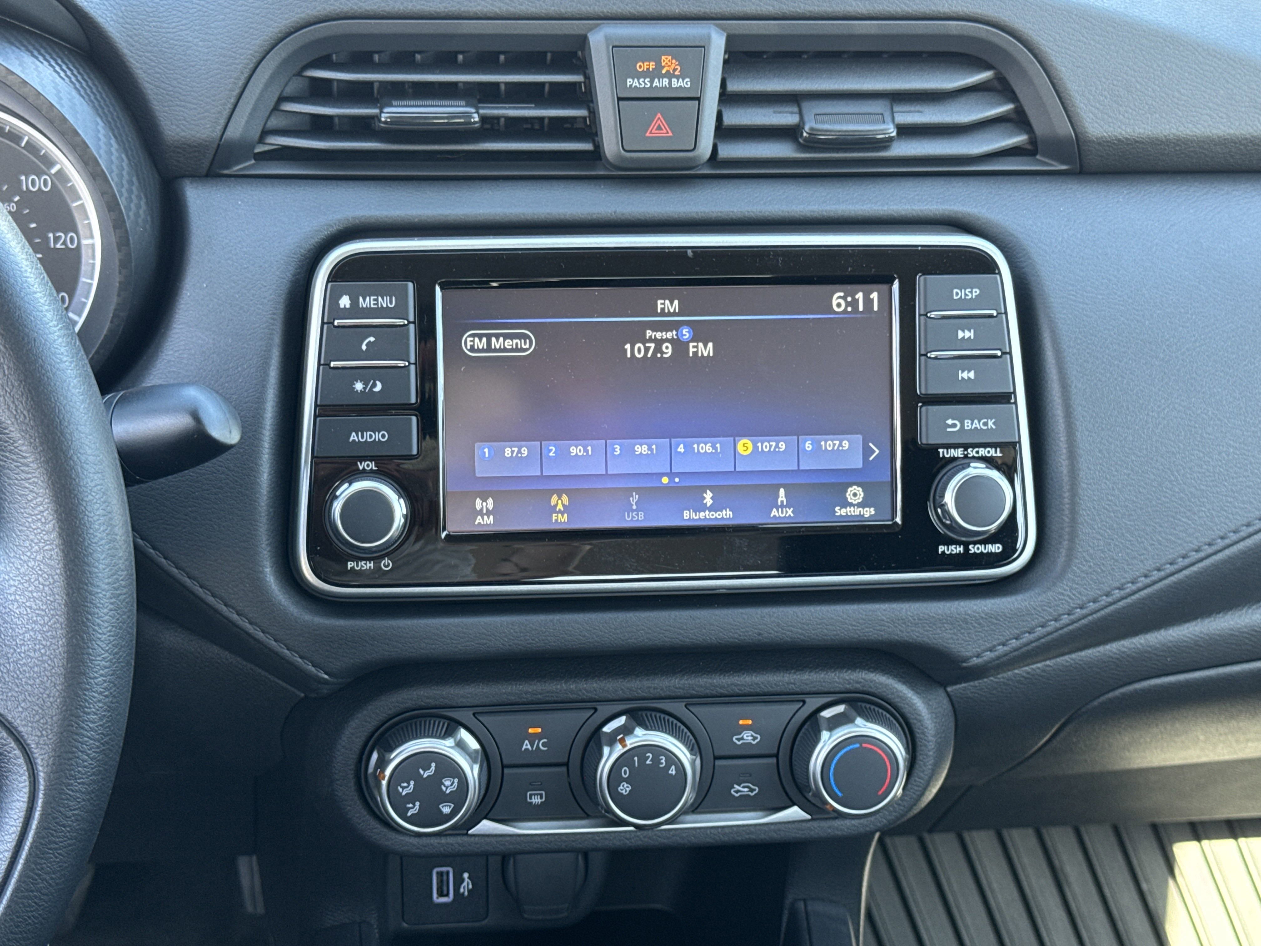 New 2025 Nissan Versa S w/ Trunk Package FWD image 15