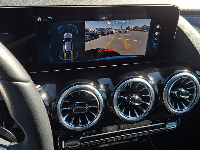 Used 2025 Mercedes-Benz GLA 250 4MATIC image 18