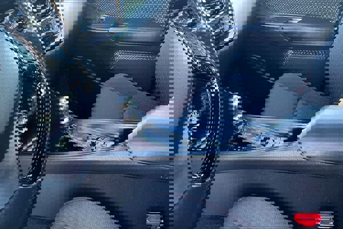 Used 2018 Toyota C-HR XLE image 29