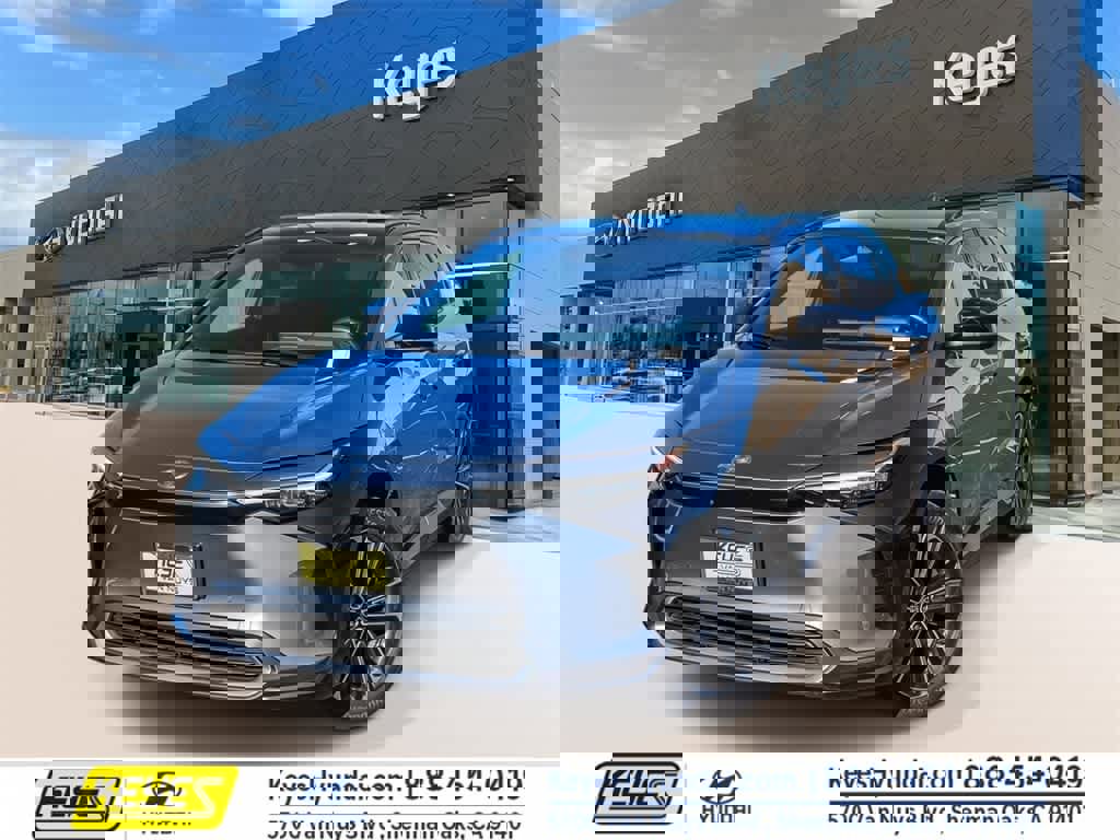 Used 2023 Toyota bZ4X Limited image 1