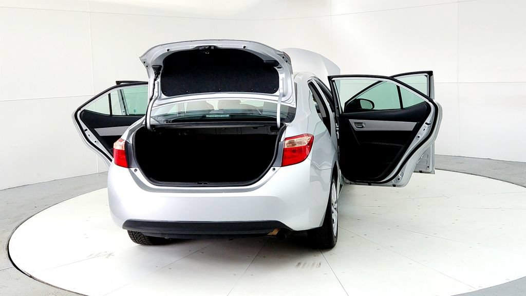 Certified 2019 Toyota Corolla LE FWD image 11