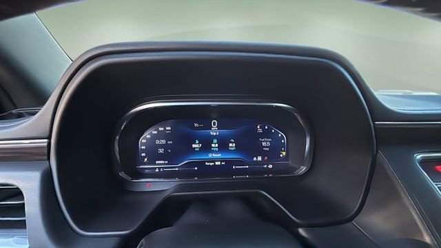 Used 2023 Chevrolet Tahoe LT w/ Luxury Package image 15