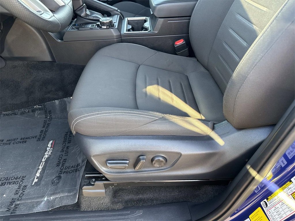 Used 2024 Toyota Tacoma TRD Sport image 12