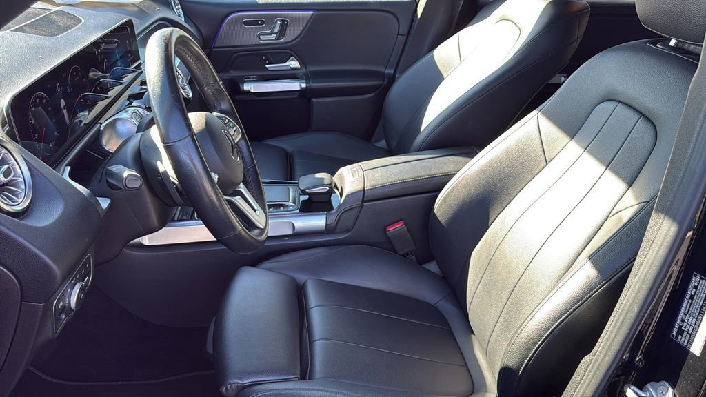 Used 2021 Mercedes-Benz GLB 250 image 11