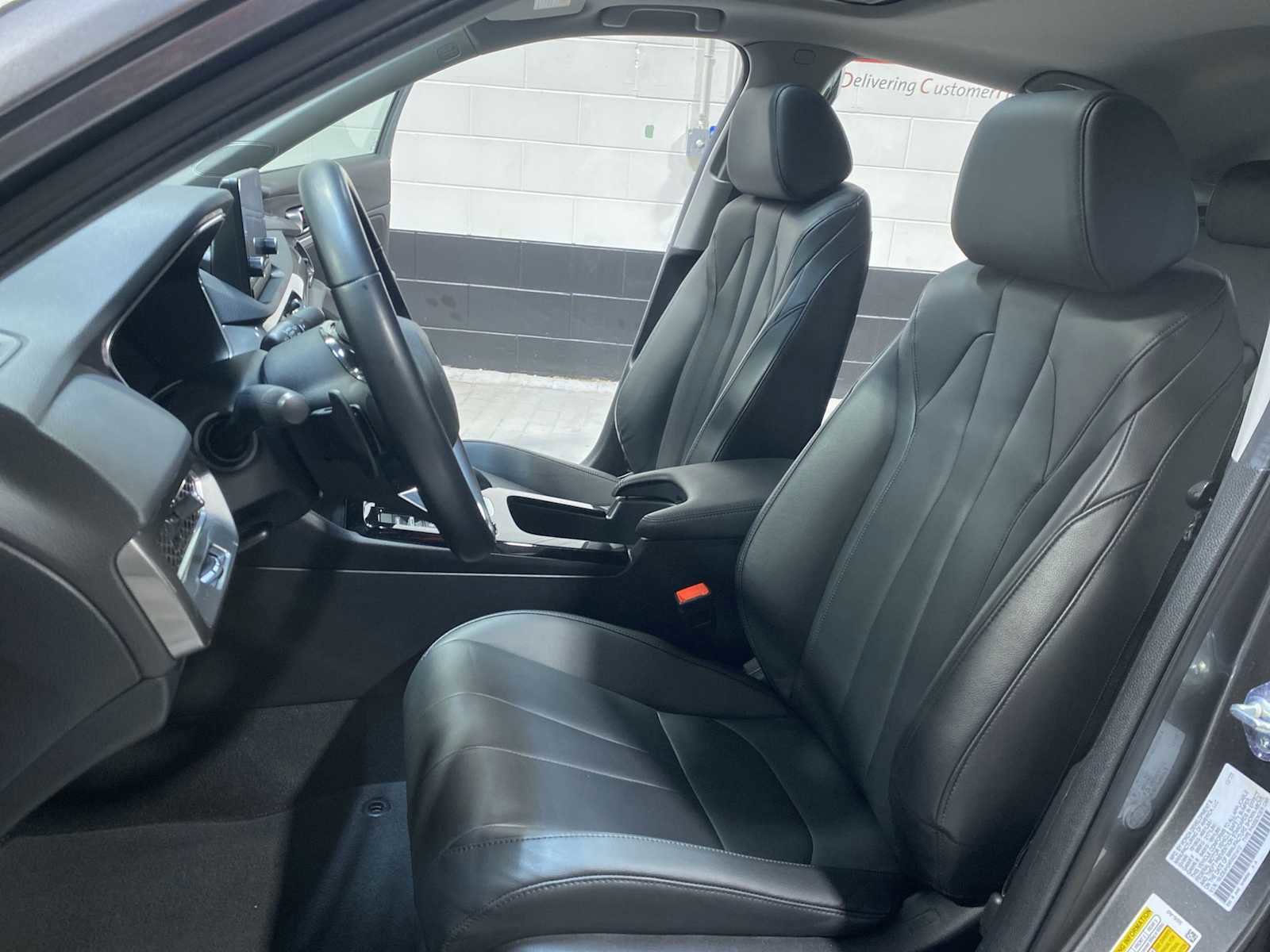 Certified 2024 Acura Integra image 11