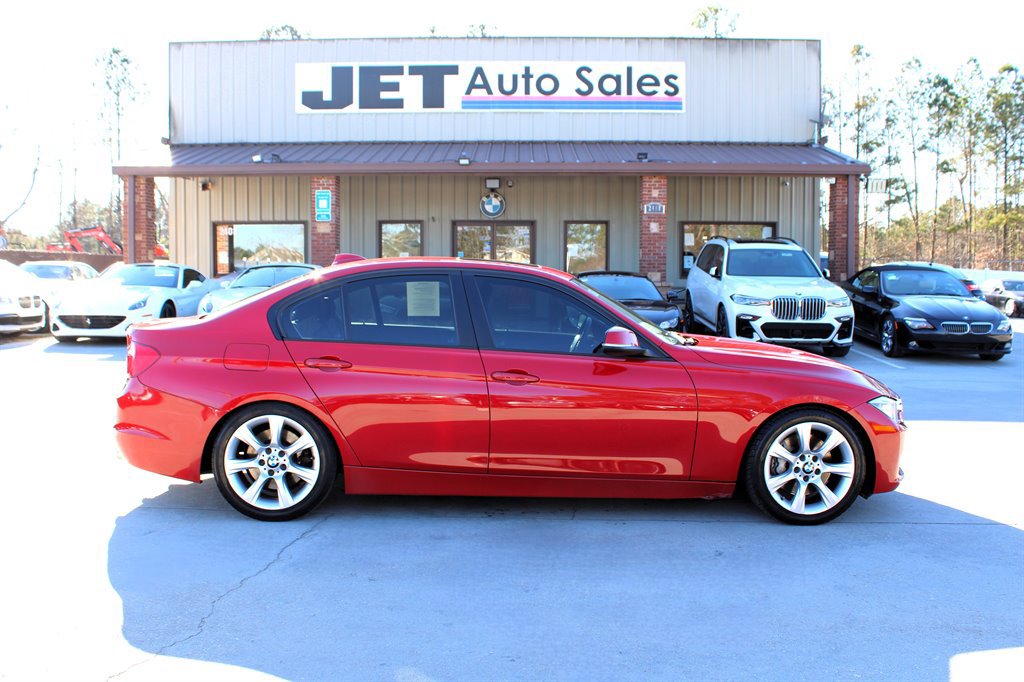 Used 2013 BMW 335i xDrive Sedan AWD/4WD image 8