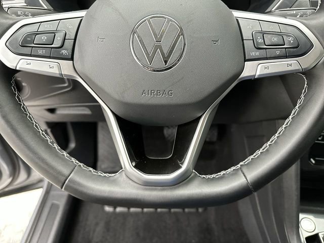 Certified 2024 Volkswagen Tiguan SE image 15