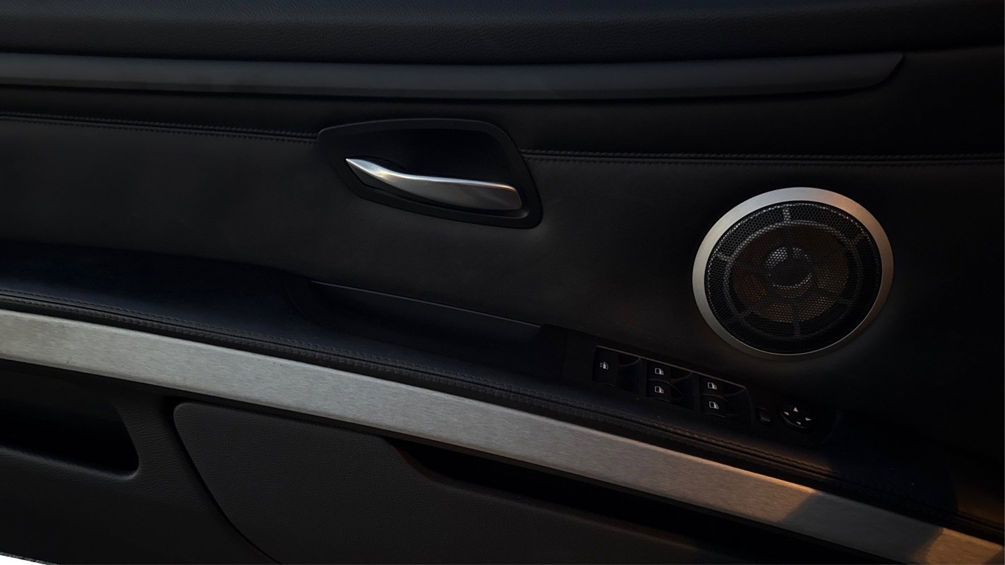 Used 2011 BMW M3 Convertible image 34