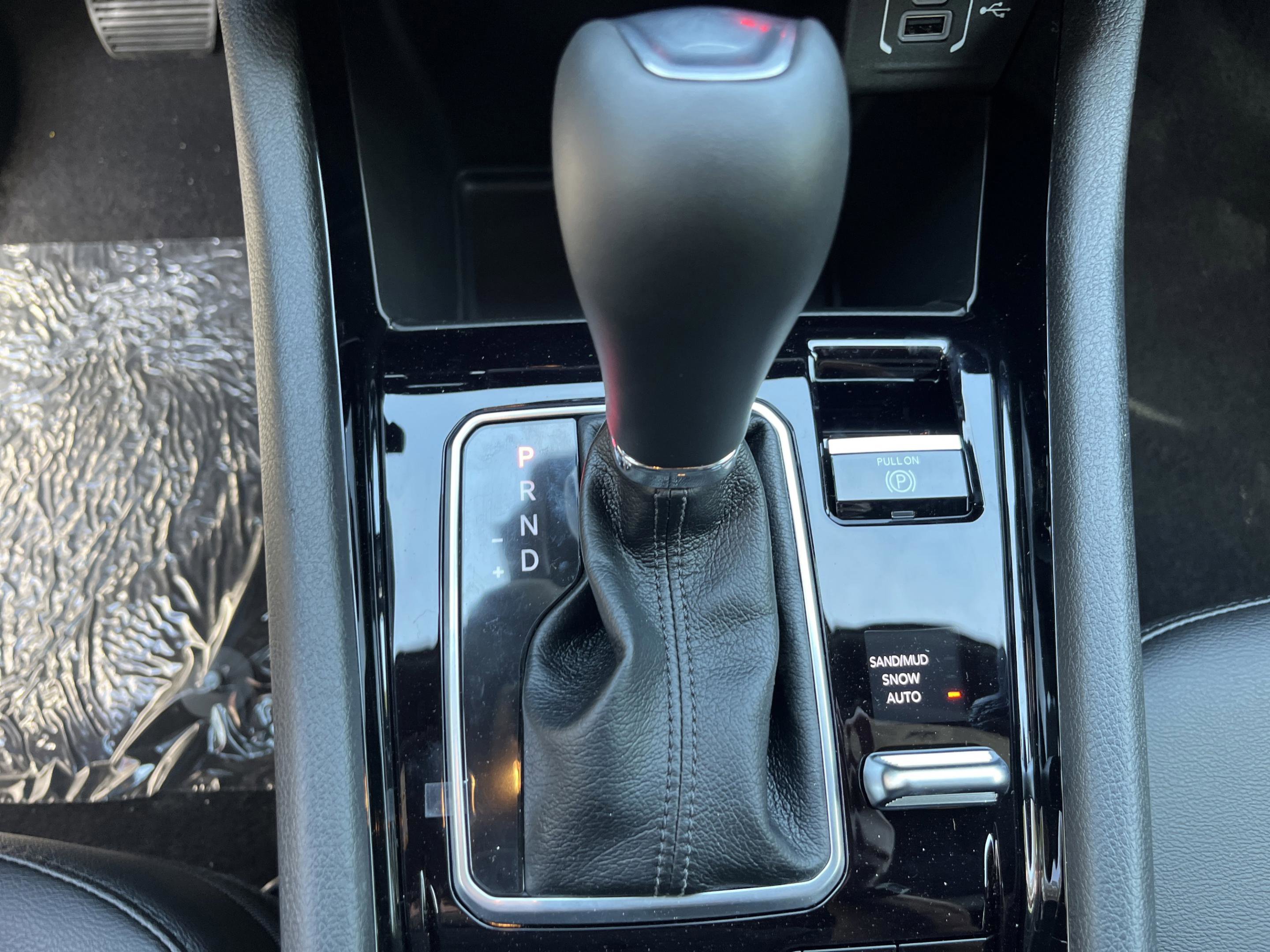 New 2026 Jeep Compass Latitude AWD/4WD image 25