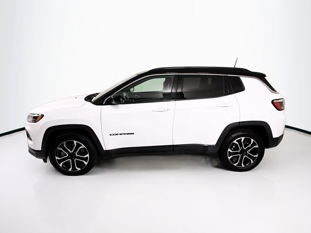 Used 2023 Jeep Compass Limited AWD/4WD image 8