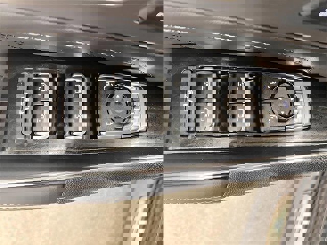 Used 2023 Kia Sorento SX image 20