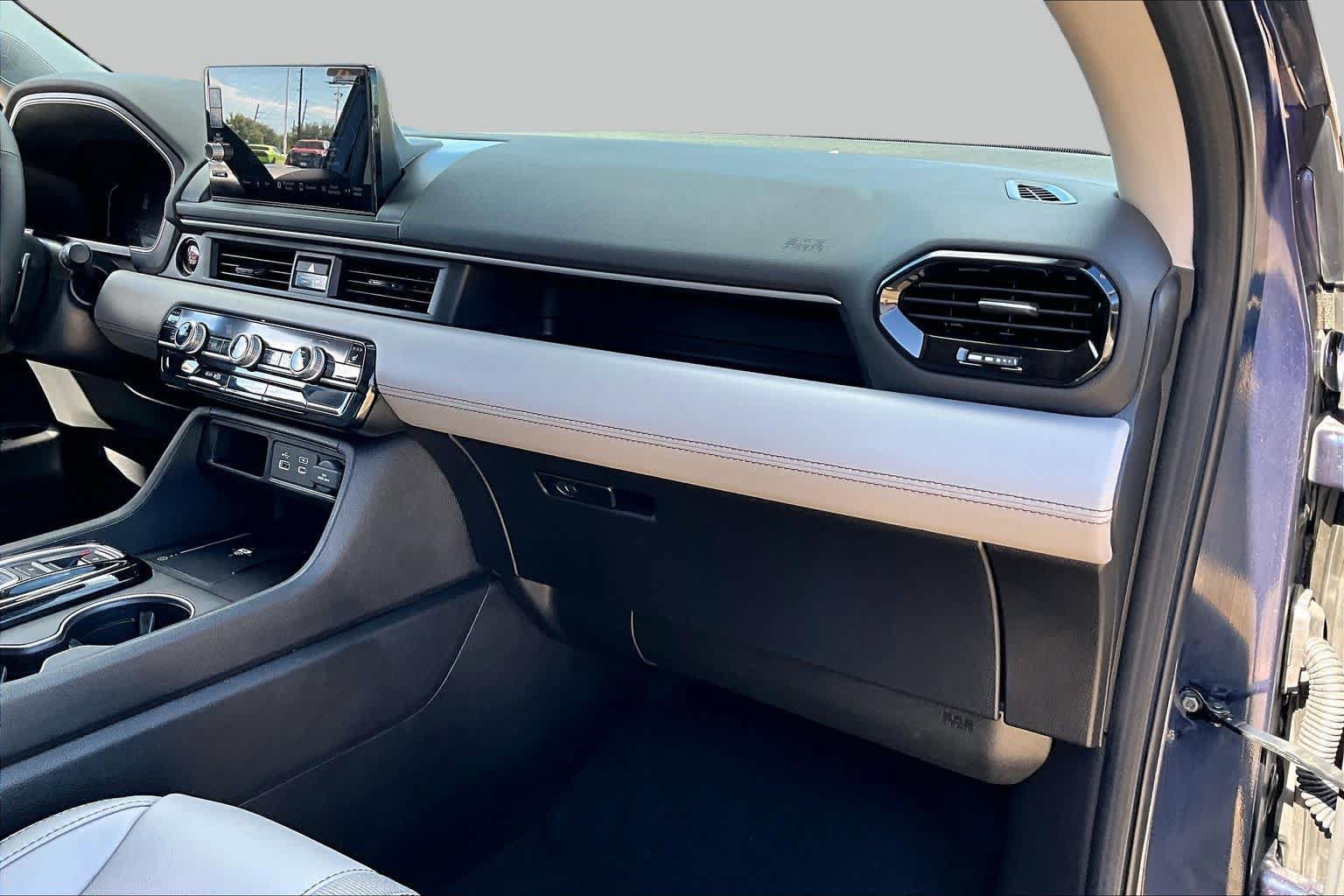 Used 2025 Honda Pilot EX-L image 19