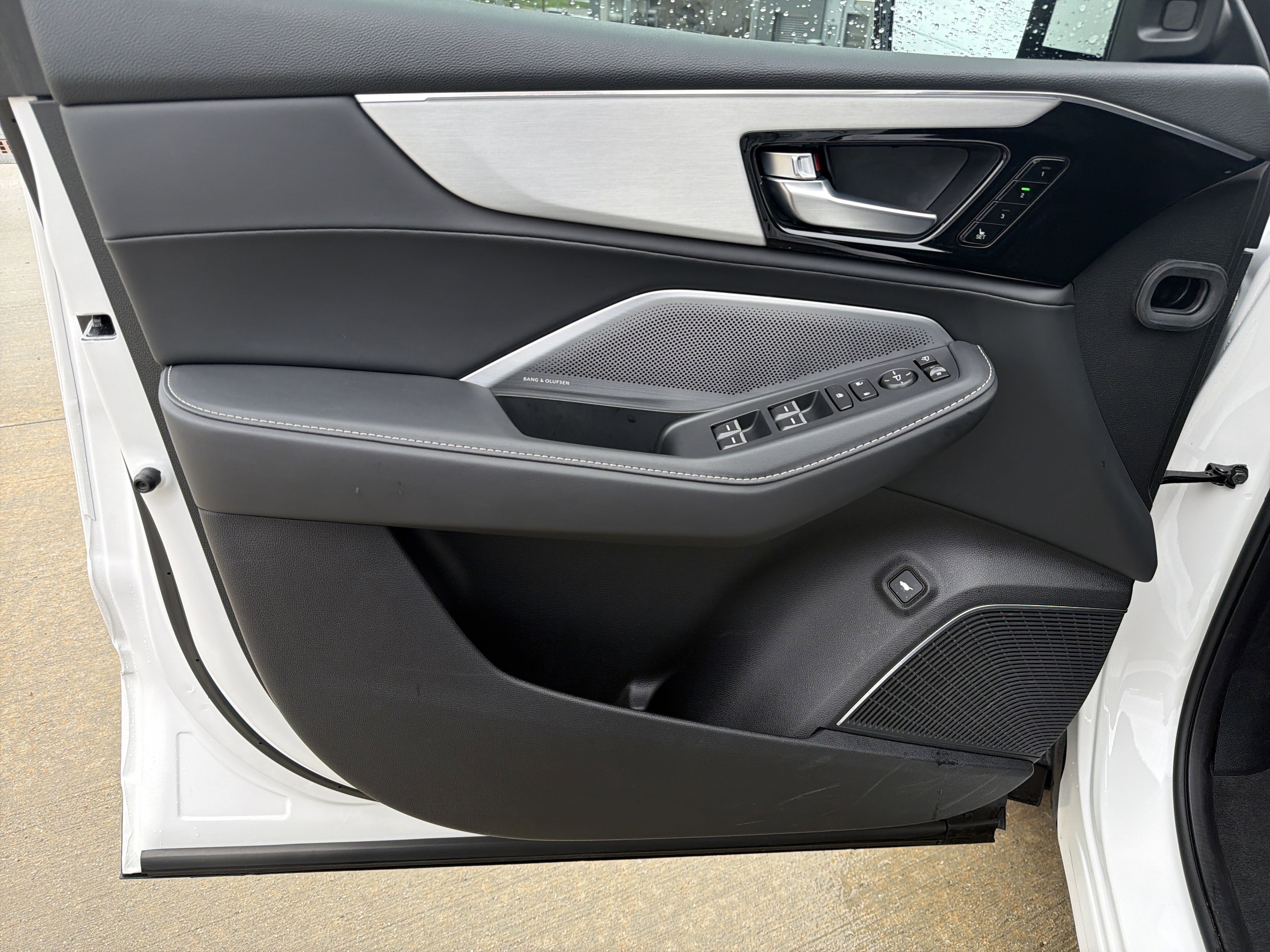 Certified 2026 Acura MDX w/Technology Package image 14