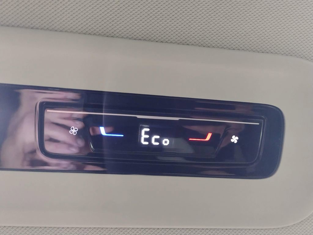 New 2025 Volkswagen ID. Buzz 1st Edition image 42