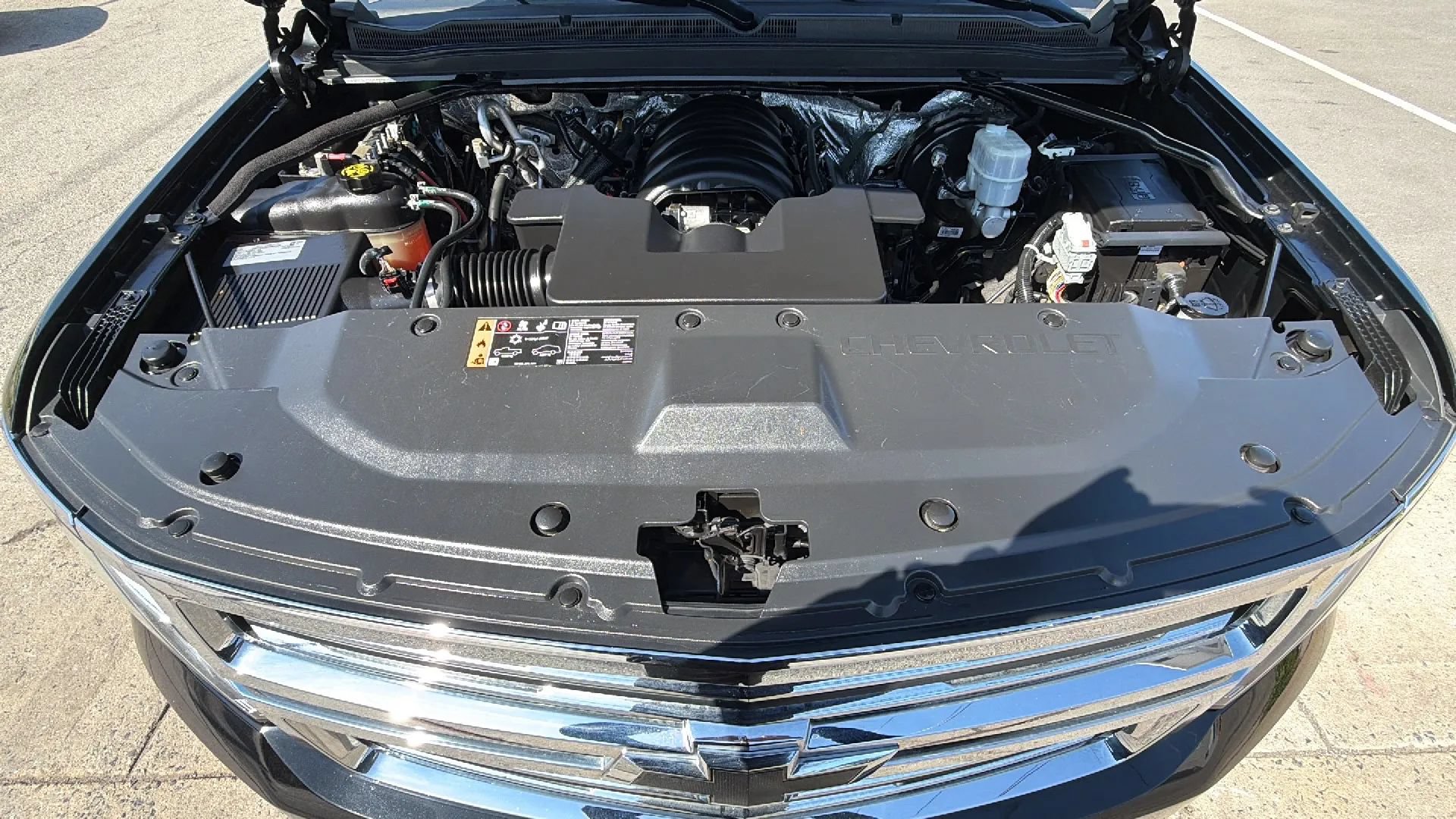 Used 2018 Chevrolet Suburban Premier AWD/4WD image 23