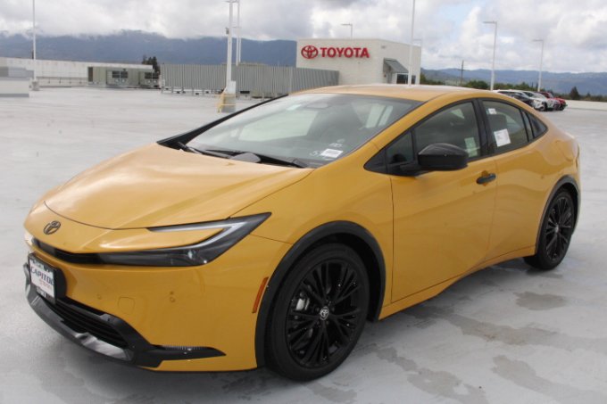 New 2026 Toyota Prius AWD image 6