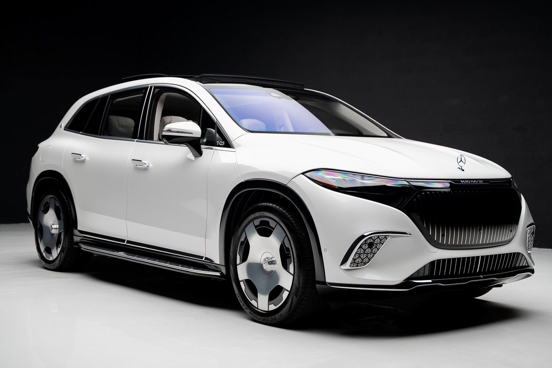 Used 2024 Mercedes-Benz Maybach EQS 680 4MATIC image 84