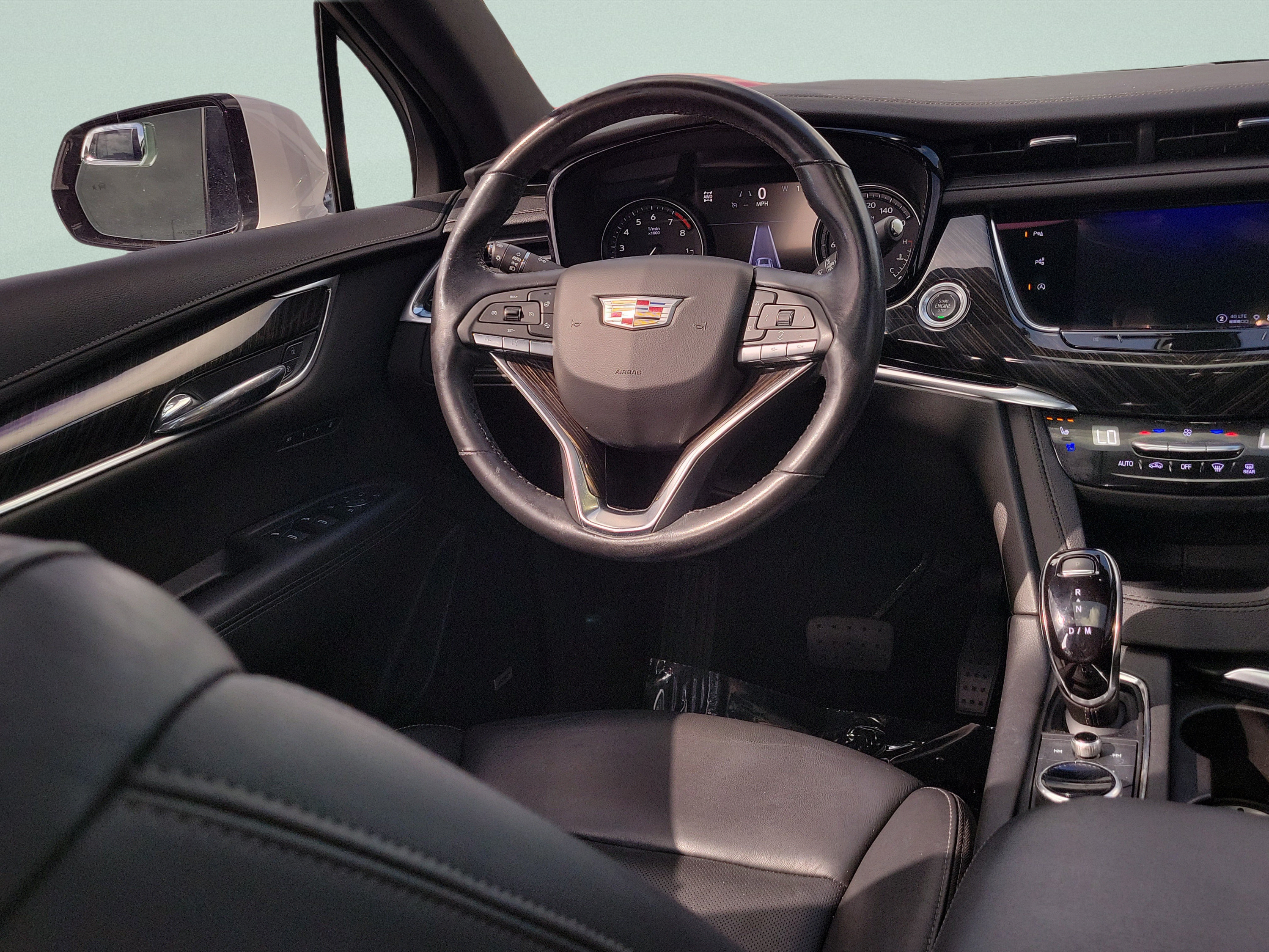 Used 2022 Cadillac XT6 Premium Luxury w/ Technology Package AWD/4WD image 10