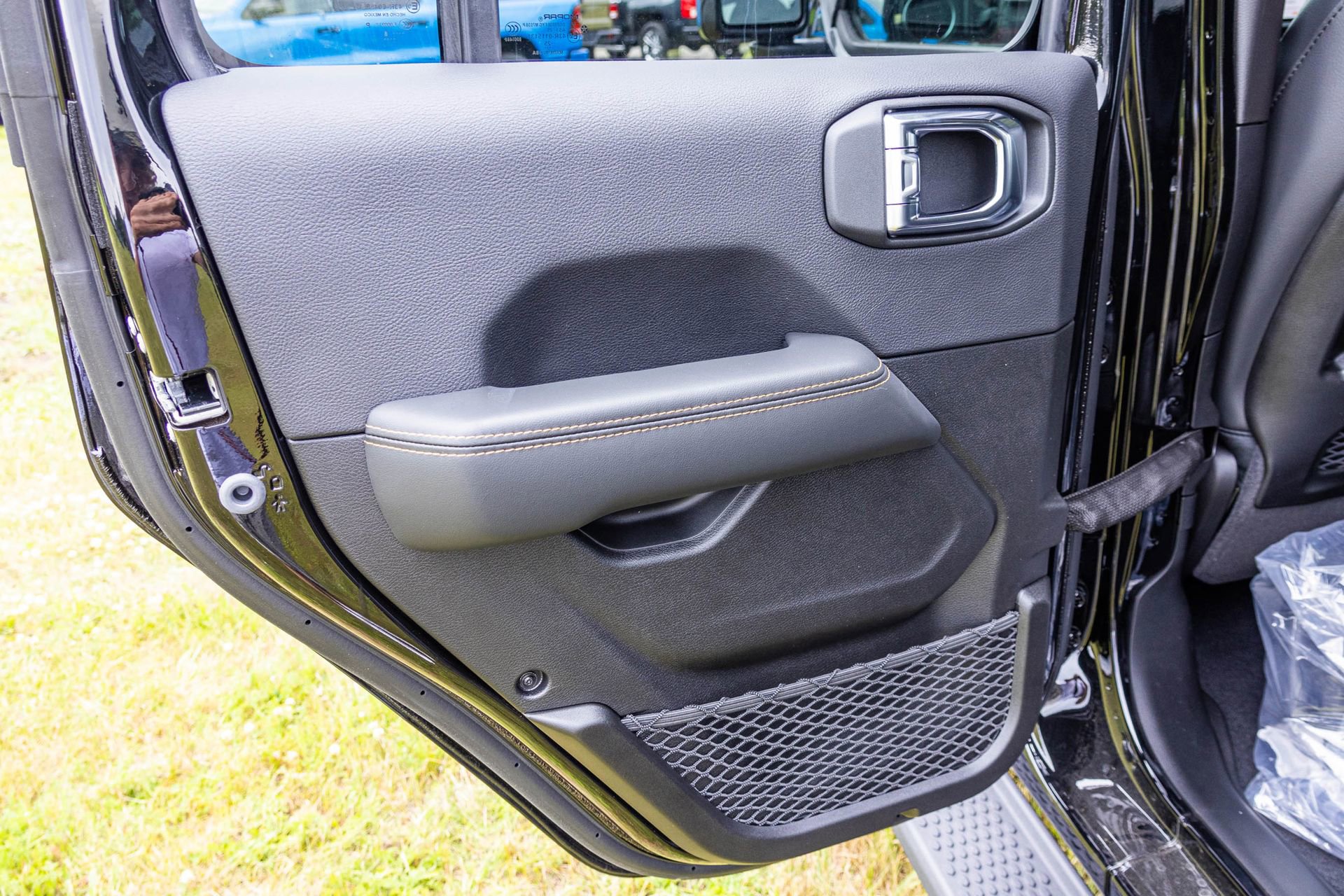 New 2025 Jeep Wrangler Sahara image 29