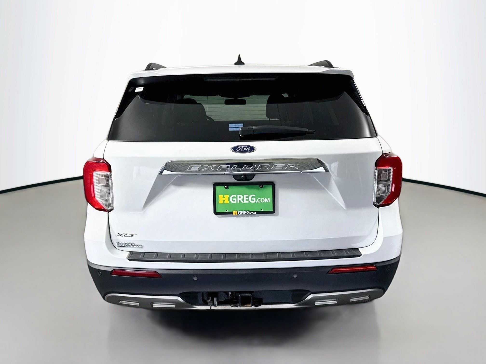 Used 2023 Ford Explorer XLT w/ Equipment Group 202A RWD image 8