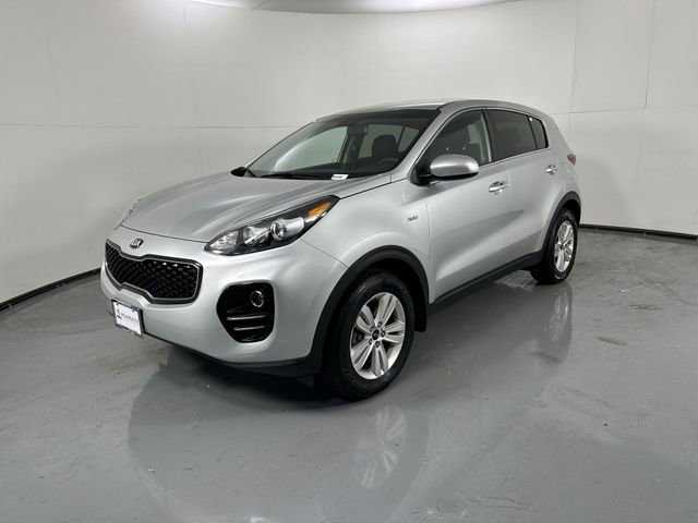 Used 2019 Kia Sportage LX image 2