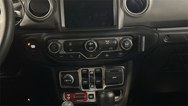 Used 2023 Jeep Wrangler Unlimited Rubicon 4xe image 19