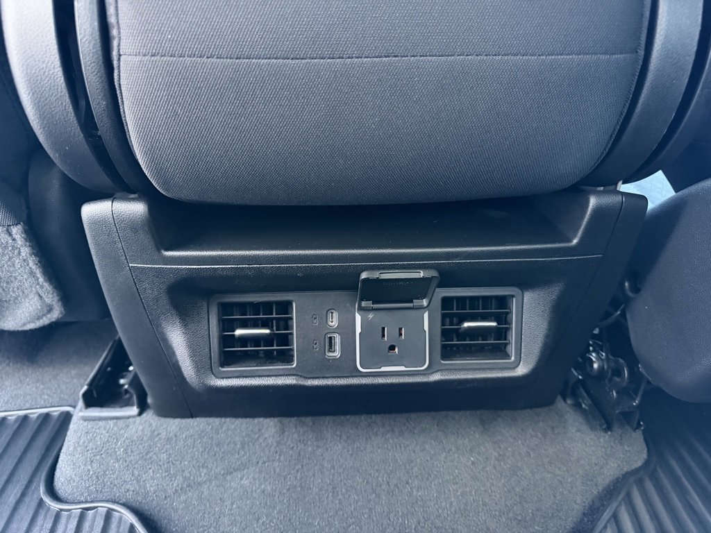 Used 2023 GMC Sierra 1500 SLE image 13