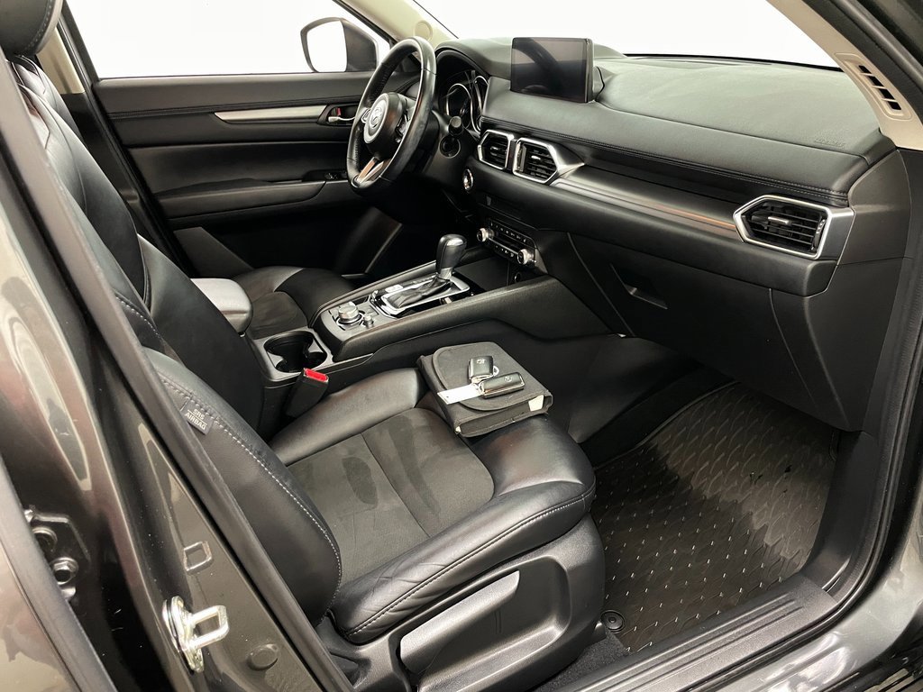 Used 2021 MAZDA CX-5 Touring image 34
