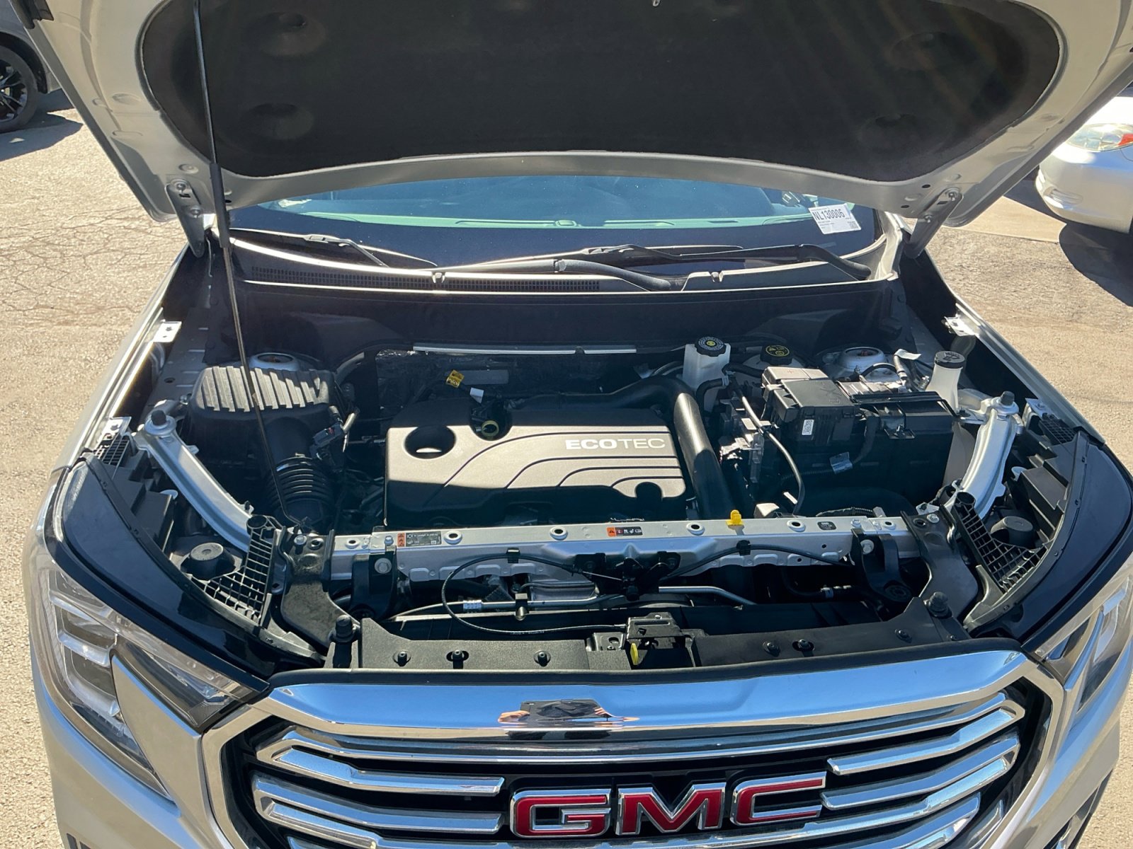 Used 2022 GMC Terrain SLT image 23