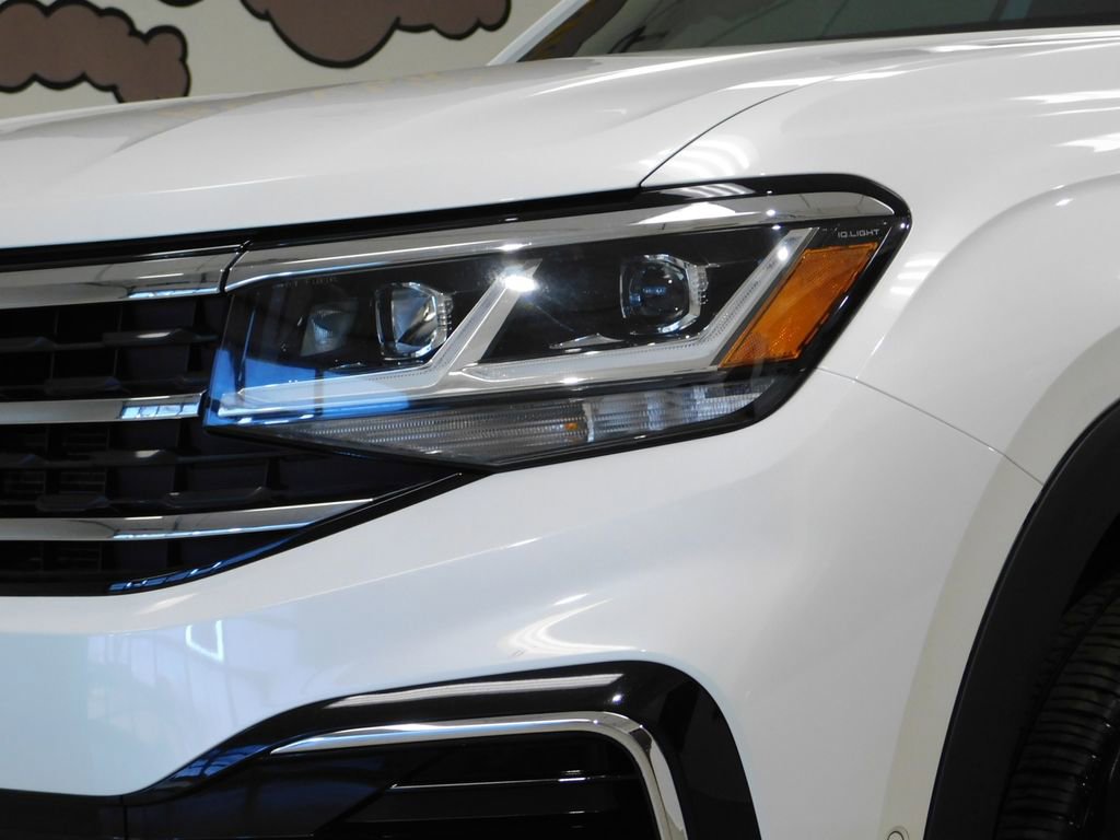 Used 2023 Volkswagen Atlas Cross Sport SEL Premium R-Line image 17