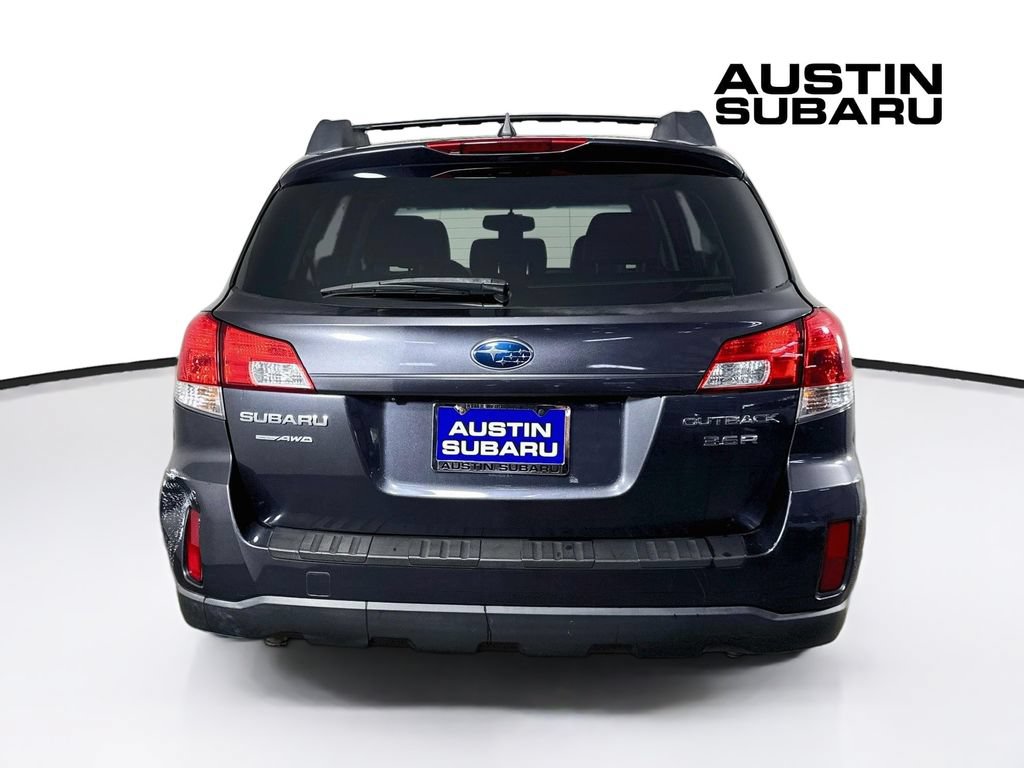 Used 2011 Subaru Outback 3.6R Limited AWD/4WD image 5