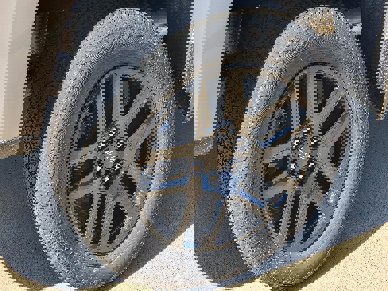 New 2026 Chevrolet Silverado 1500 Custom Trail Boss w/ LPO, Dark Essentials Package image 5