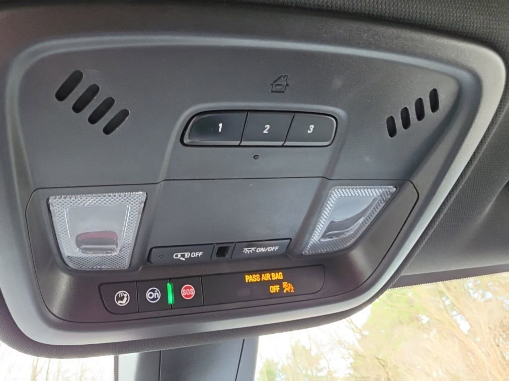 Certified 2024 Chevrolet Traverse LT w/ Midnight/Sport Edition image 21