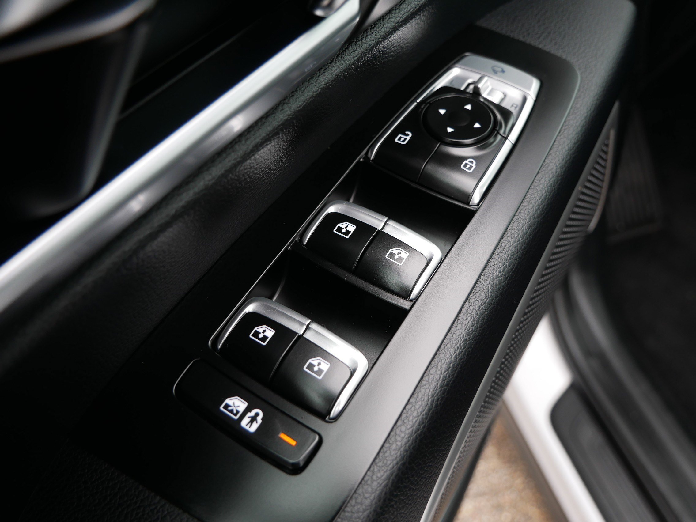 Used 2022 Kia Telluride EX w/ EX Premium Package FWD image 18