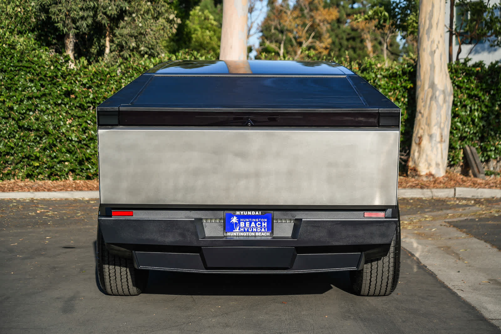 Used 2026 Tesla Cybertruck AWD Crew Cab image 6