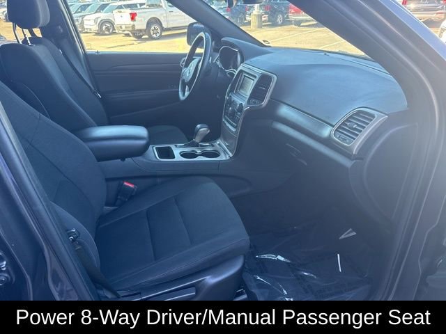 Used 2017 Jeep Grand Cherokee Laredo w/ Quick Order Package 2BE image 5