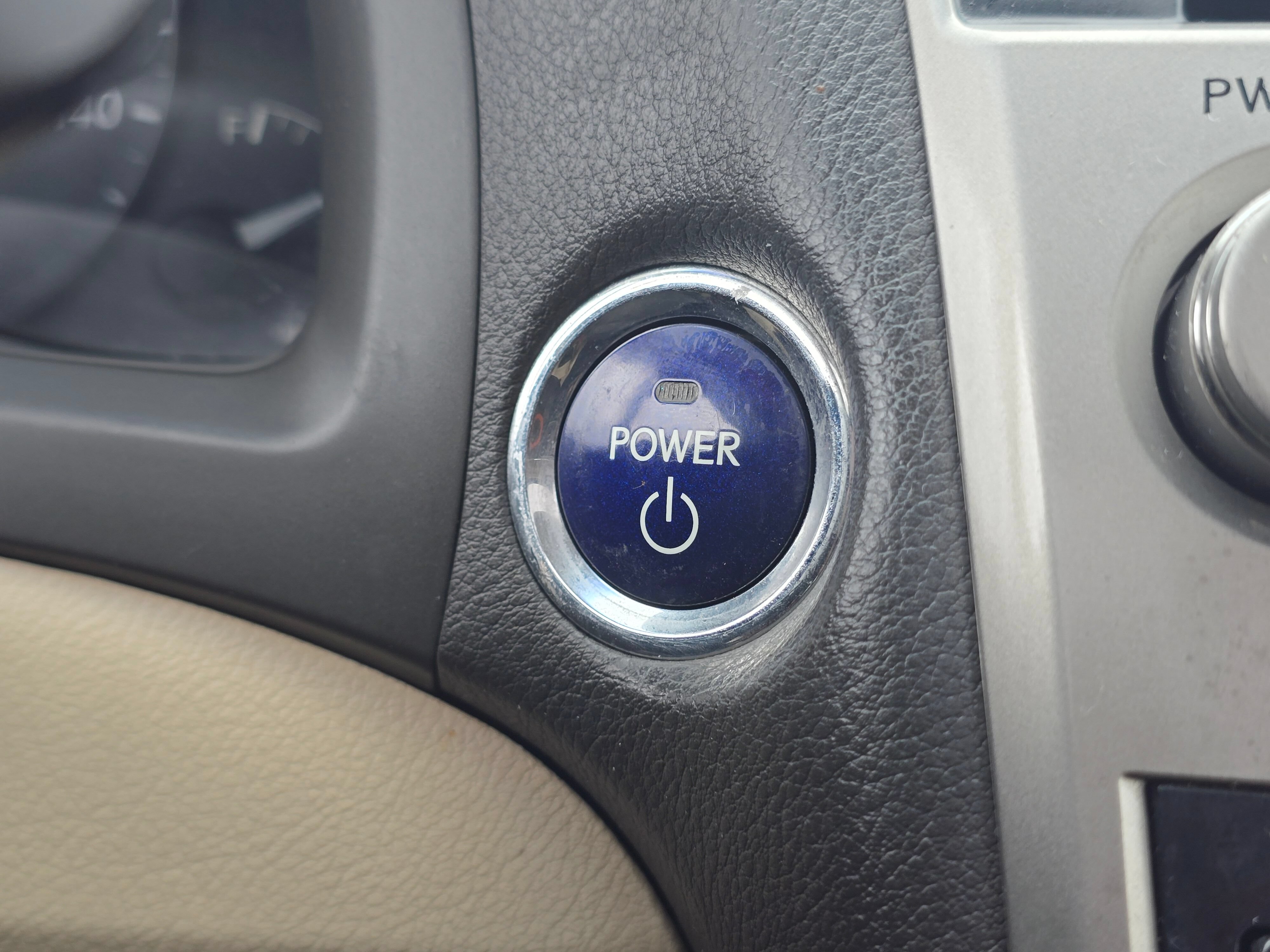 Used 2010 Lexus RX 450h AWD image 30