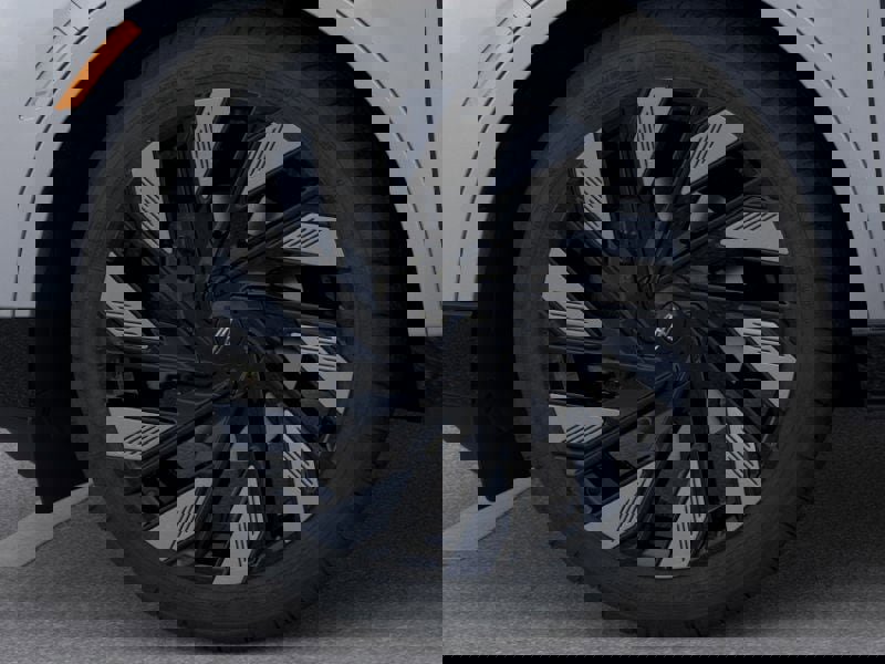 New 2026 Lincoln Nautilus Reserve w/ Jet Appearance Package image 19