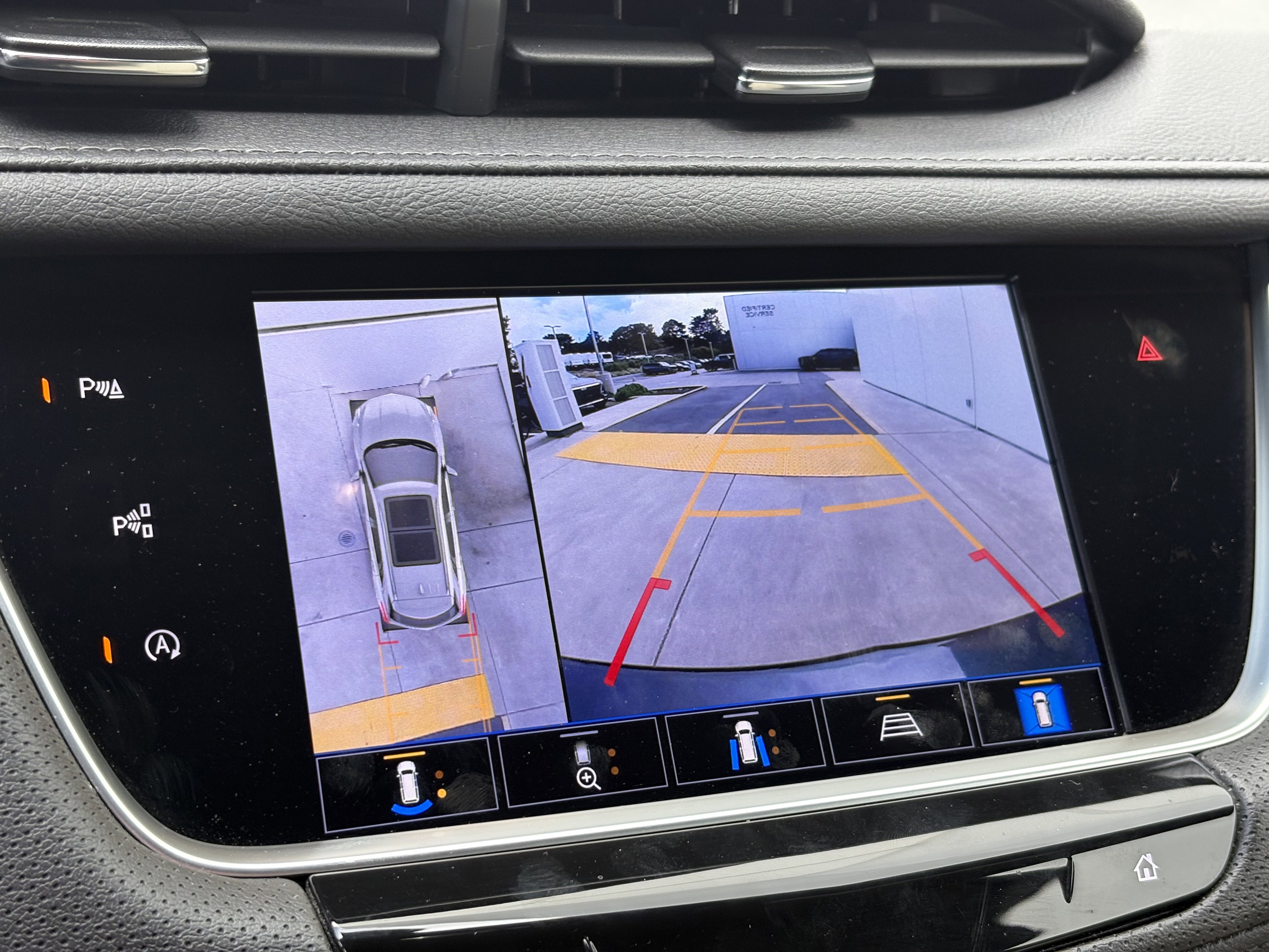 Certified 2023 Cadillac XT5 Sportv w/ Technology Package AWD/4WD image 23
