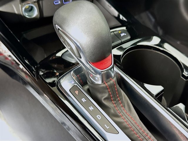 Used 2024 Chevrolet Trax RS w/ Sunroof Package image 19