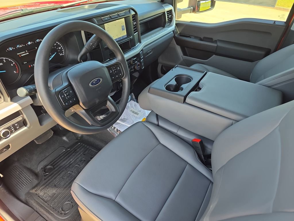 Used 2024 Ford F550 2WD Regular Cab Super Duty image 17