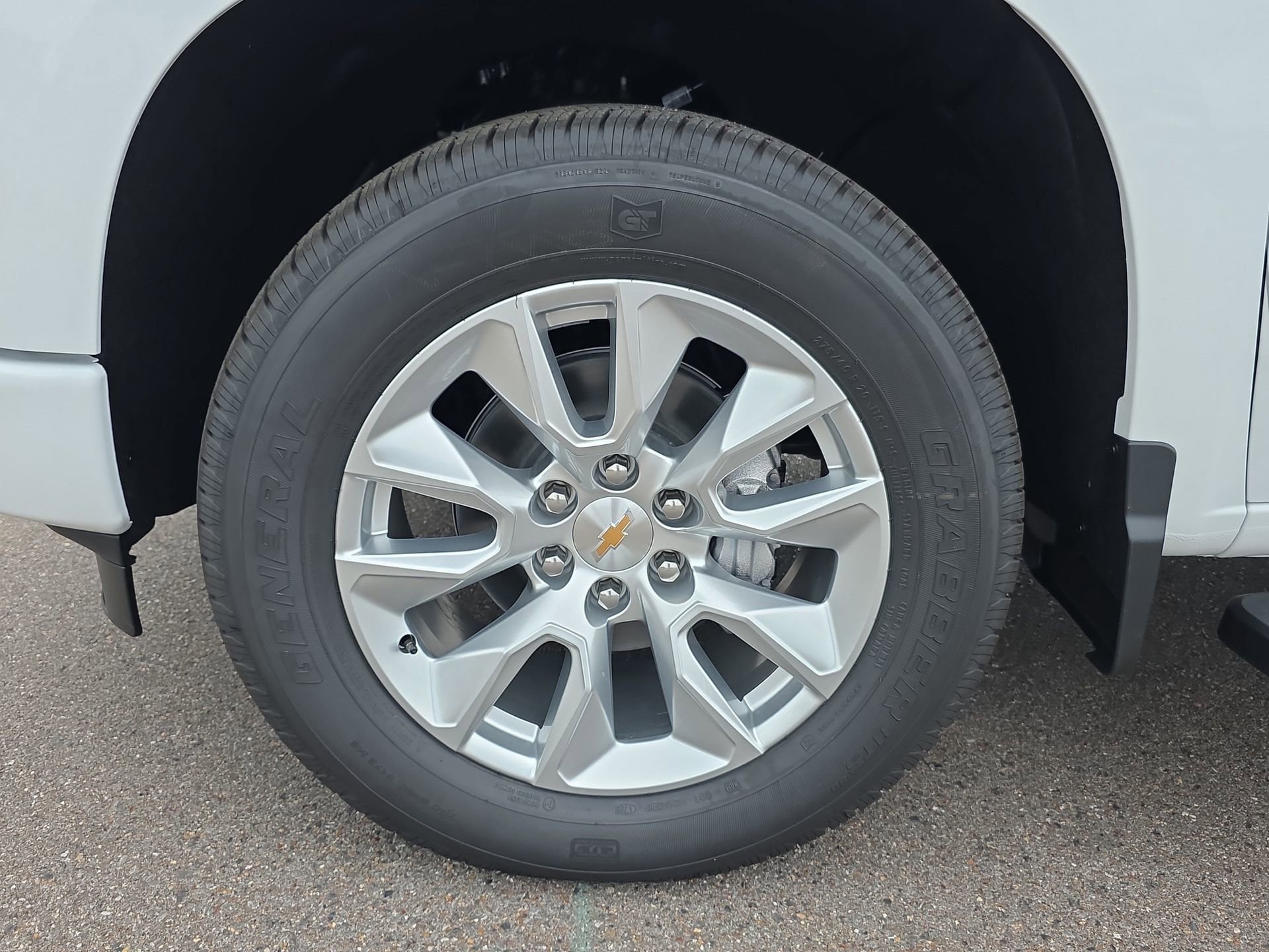New 2026 Chevrolet Silverado 1500 Custom RWD image 9
