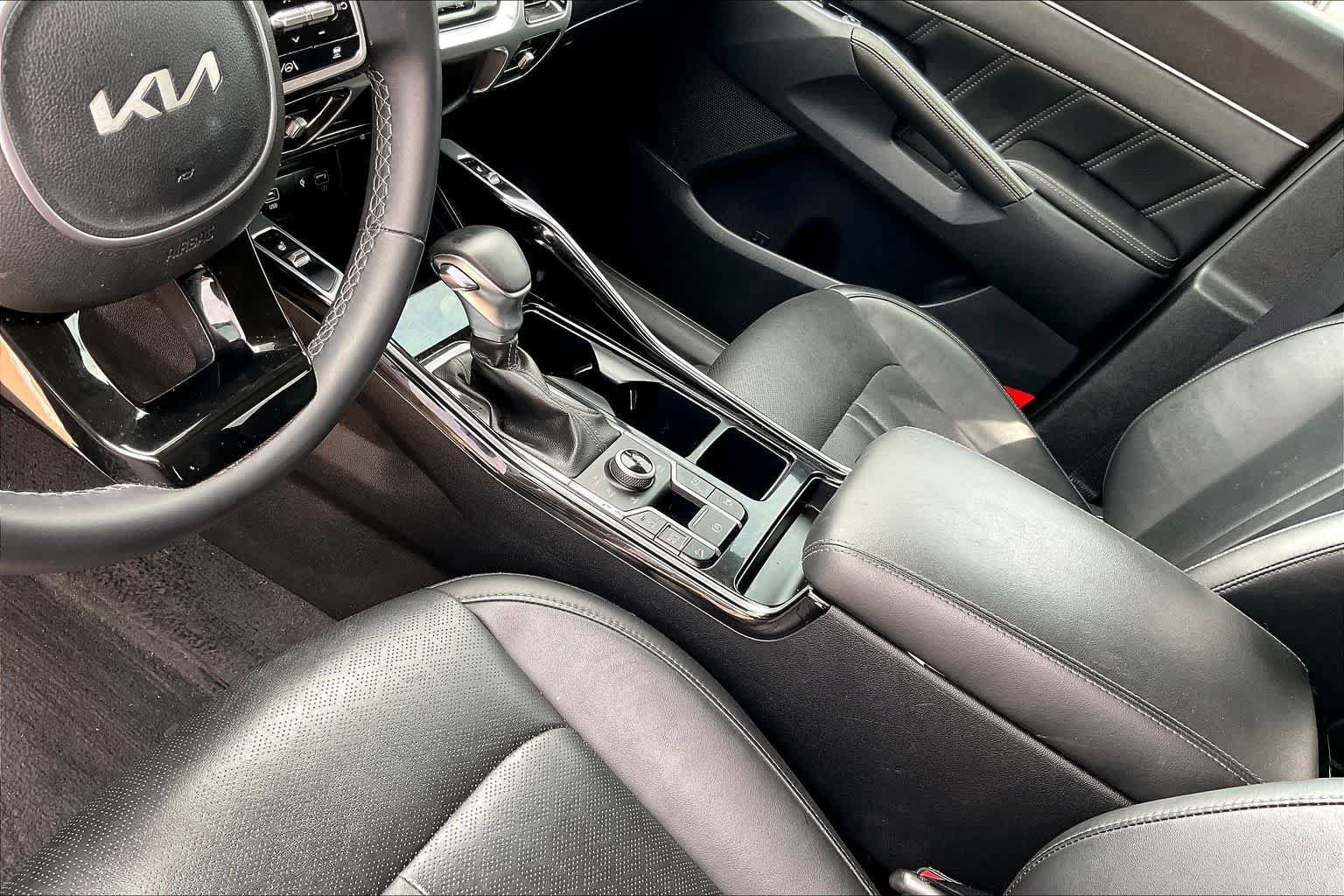 Certified 2023 Kia Sorento SX AWD/4WD image 15