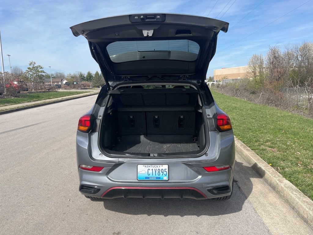 Used 2022 Buick Encore GX Select w/ Sport Touring Package image 11