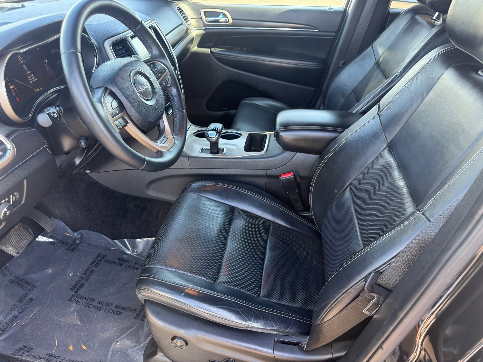 Used 2015 Jeep Grand Cherokee Limited w/ Luxury Group II image 11