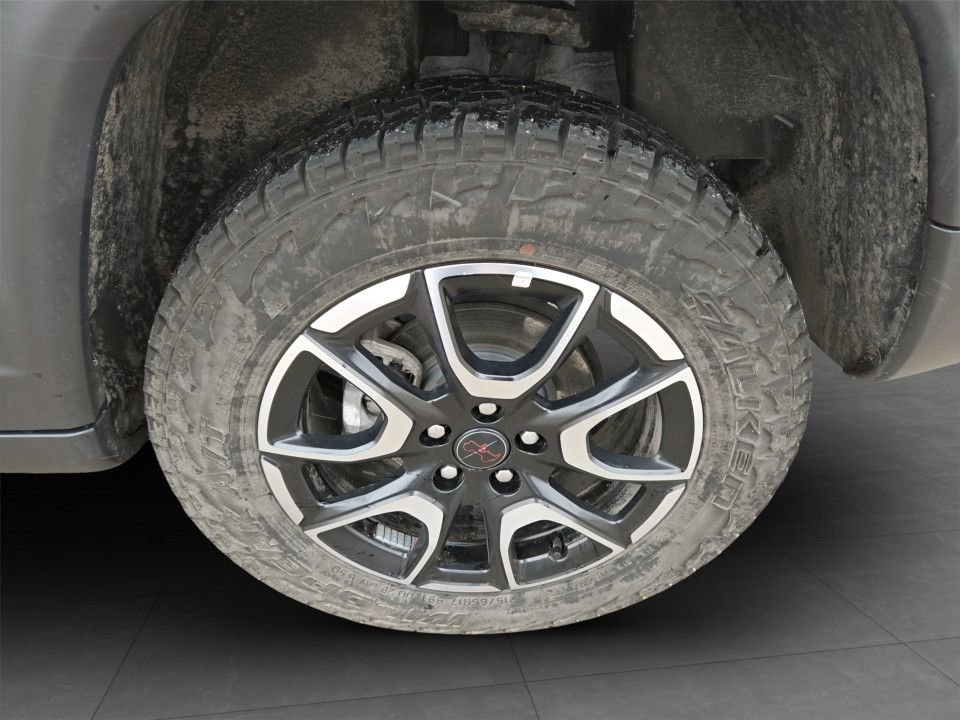 Used 2025 Jeep Compass Trailhawk image 32