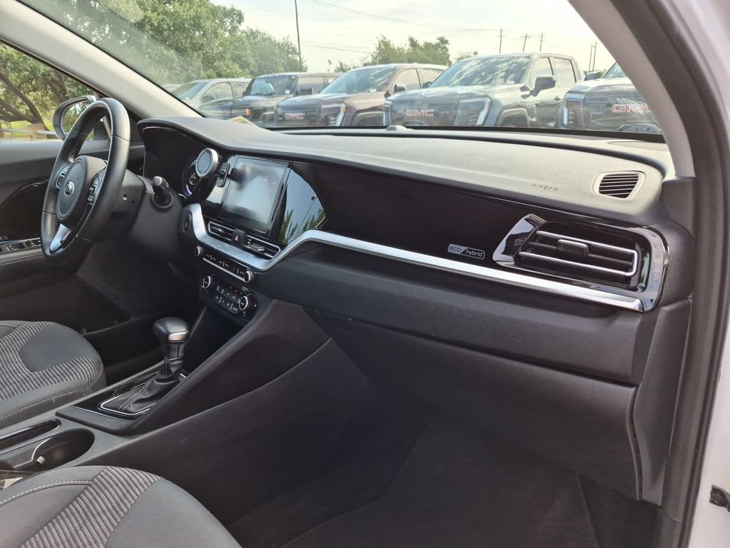Used 2020 Kia Niro LXS FWD image 37