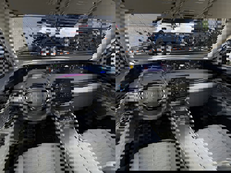 New 2026 Lincoln Nautilus Reserve image 9