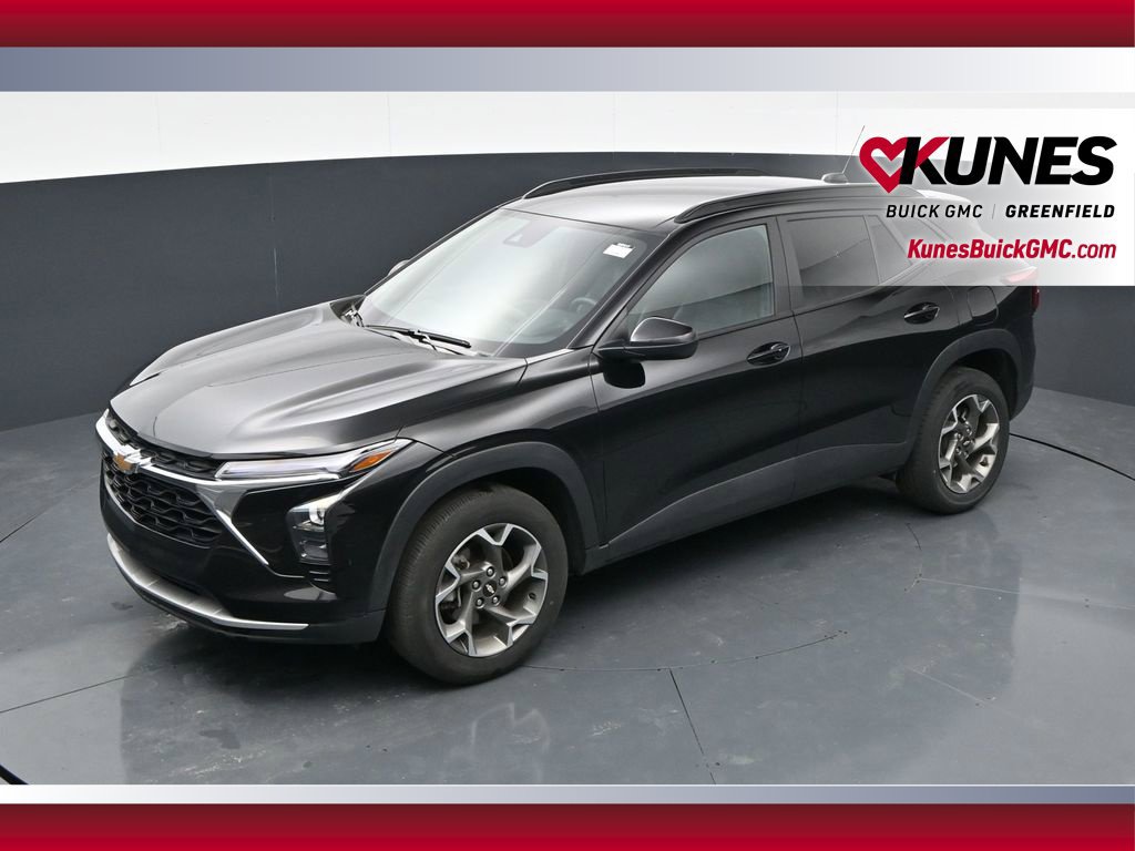 Used 2025 Chevrolet Trax LT w/ LT Convenience Package FWD image 35