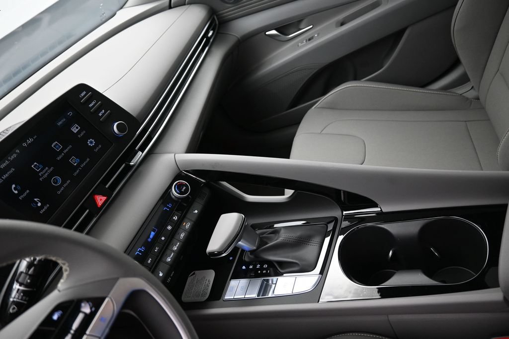 New 2026 Hyundai Elantra SEL Sport Premium FWD image 18
